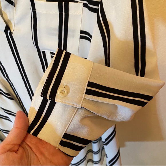 Bou Jeloud White Striped Shark-bite Tunic Small - Picture 6 of 16